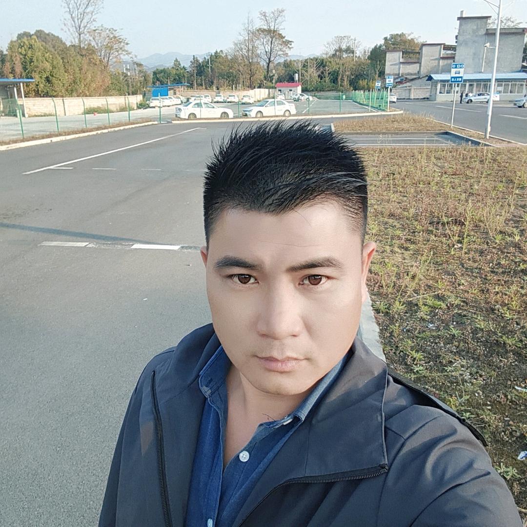 何教练