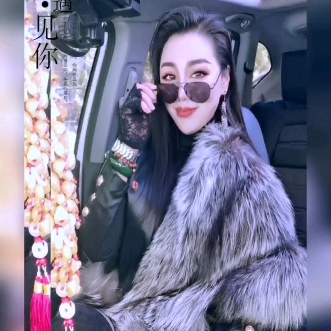 开心女皇🍷佛道仙🙏