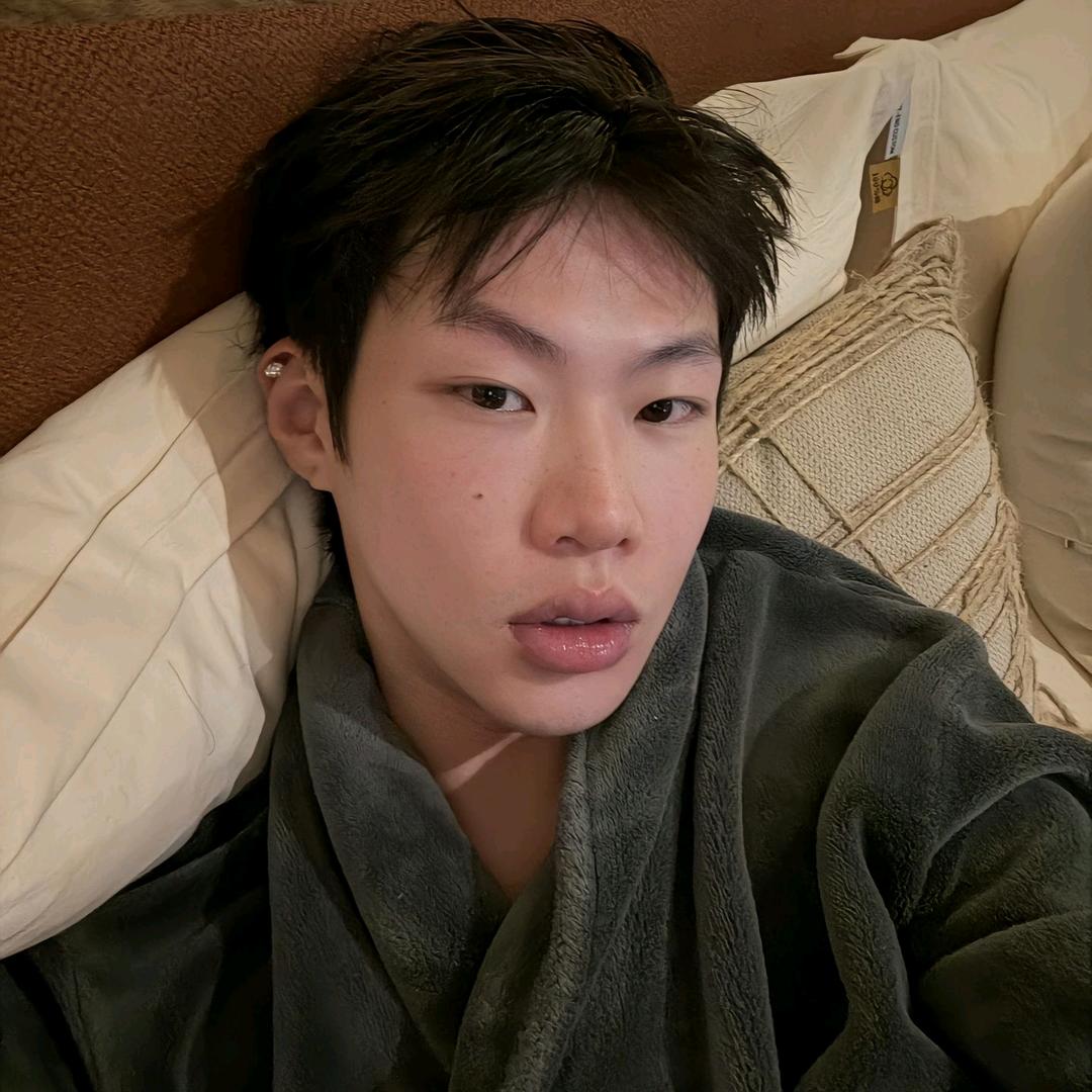 熊兔兔的俊