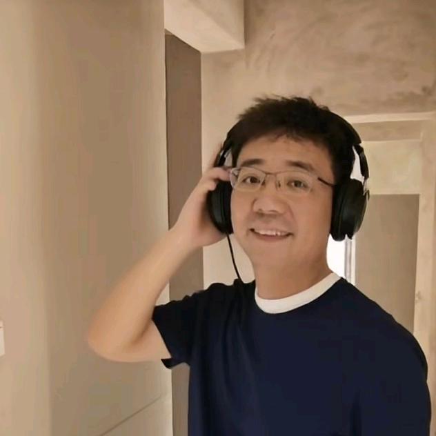 老谭嘿能装