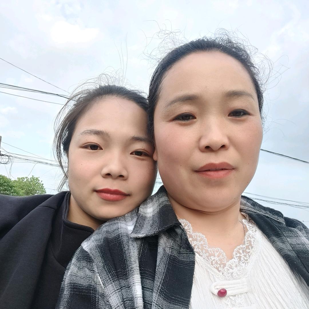 梅姐母女生活