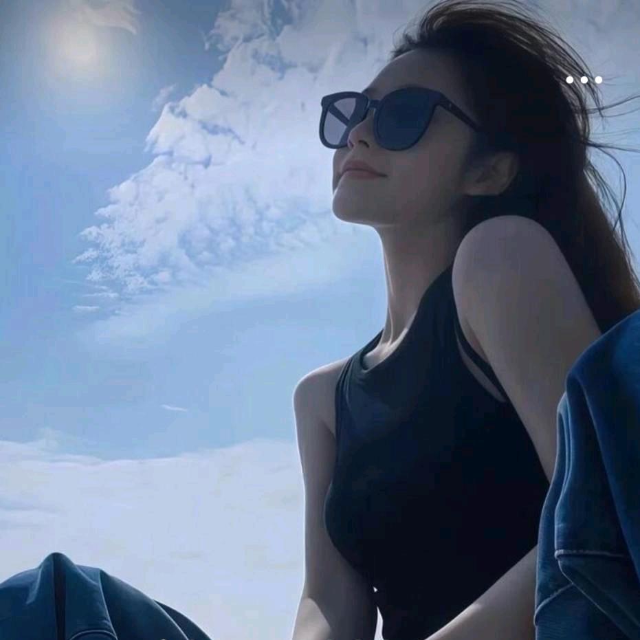 爱健身的小姐姐