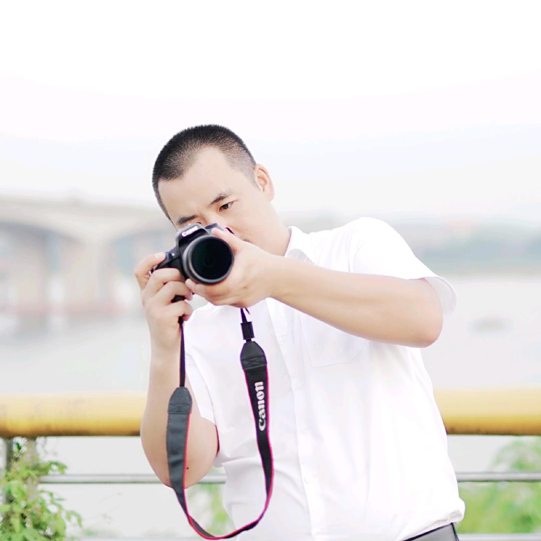 陌敬     📷