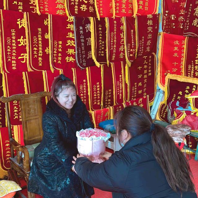 快乐在抖音大姐