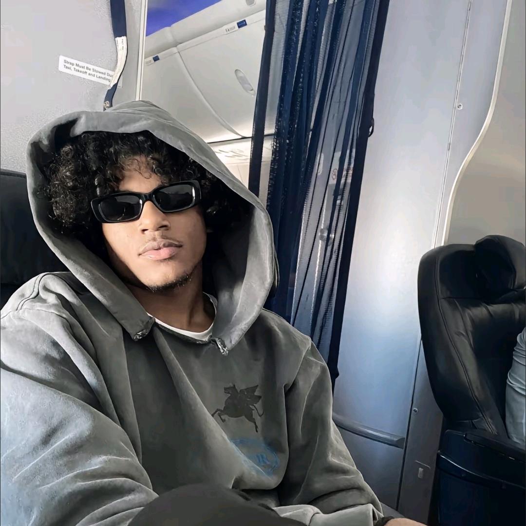 J❹