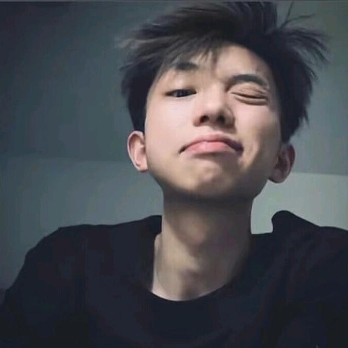 ㅤ.