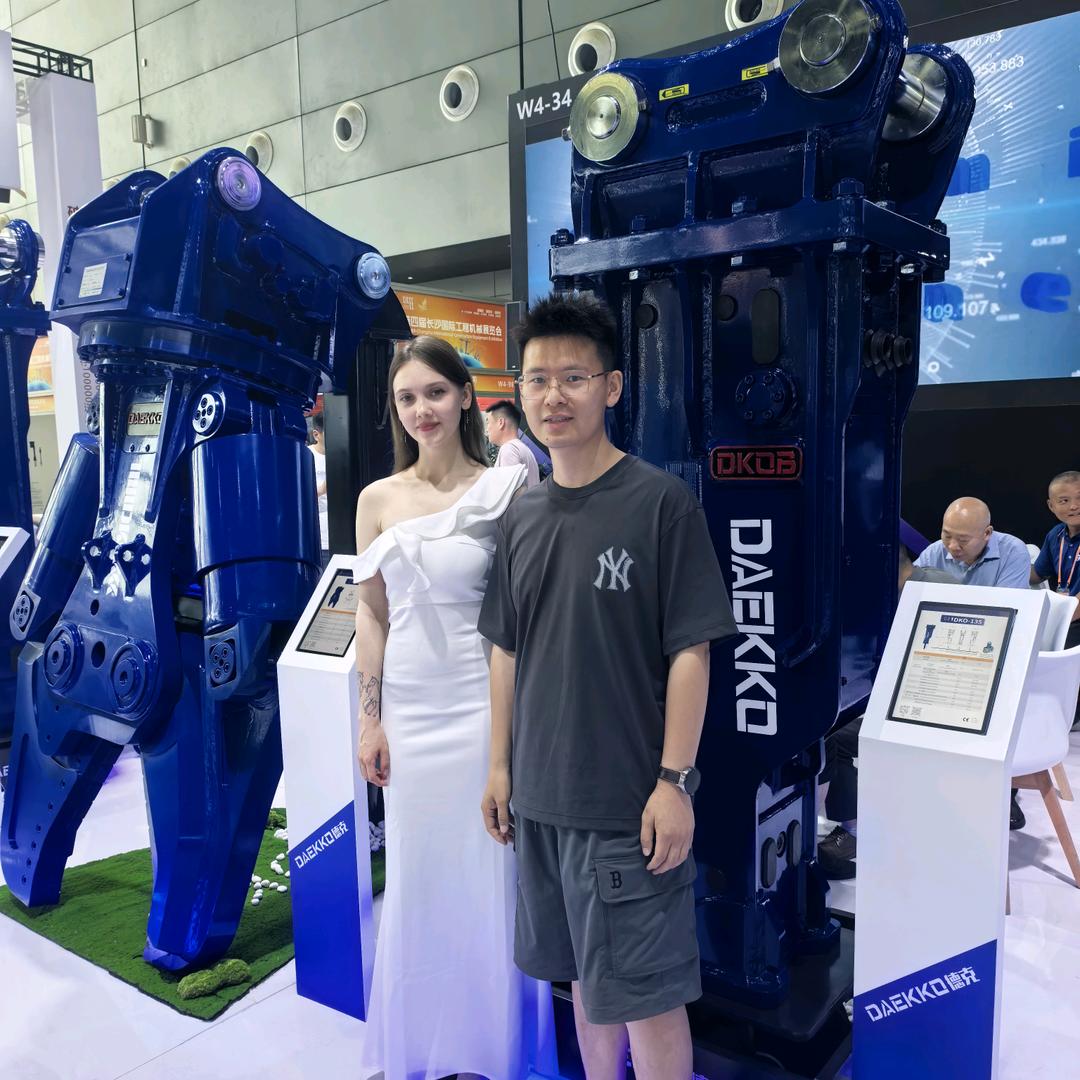 破碎锤涛哥