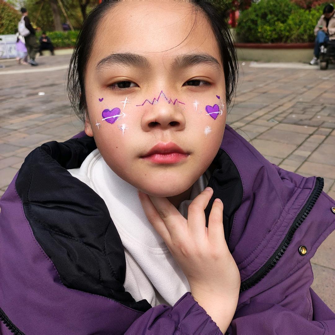 玲_208668772