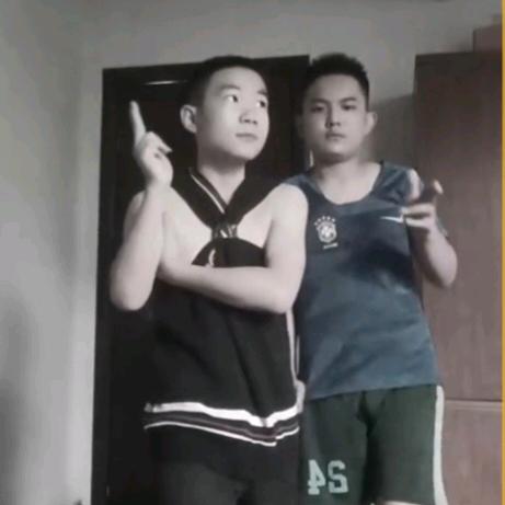 腋佬