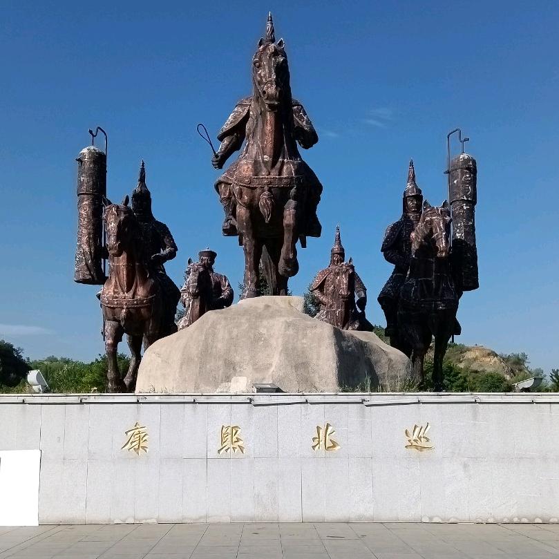 金戈铁马。