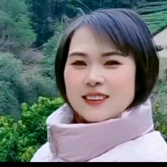 白雪：