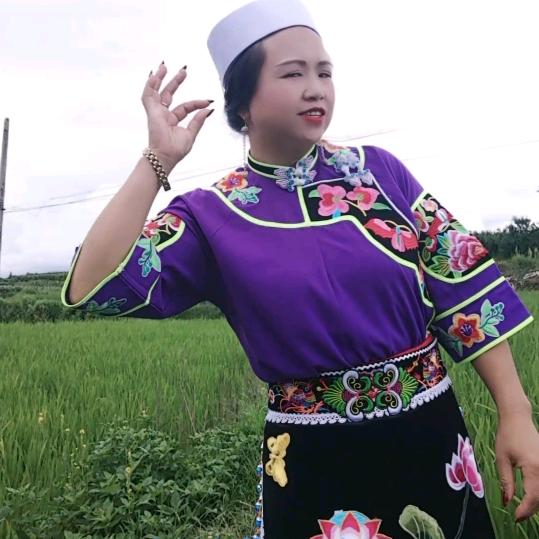 我是玲玲屯堡服饰