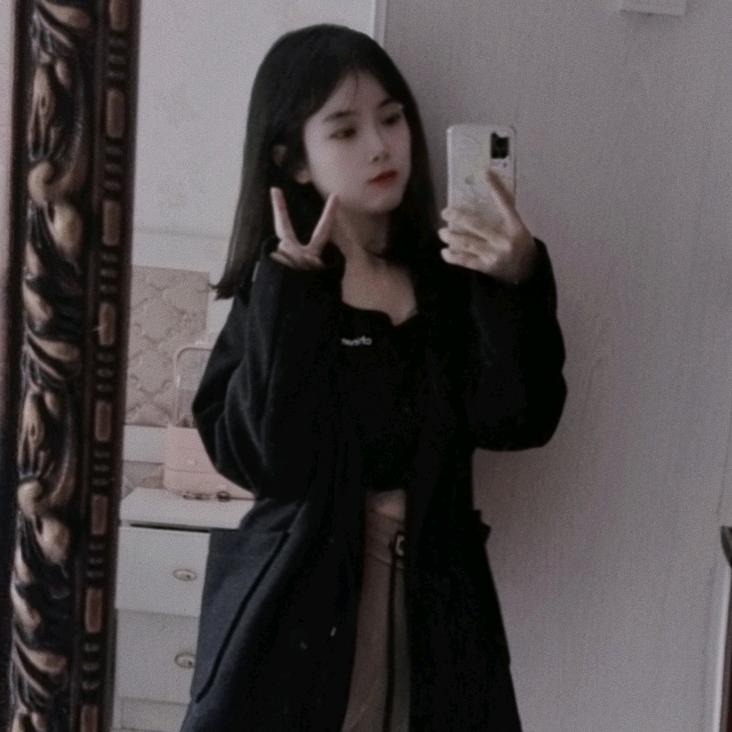 吃货小鲸鱼🐳