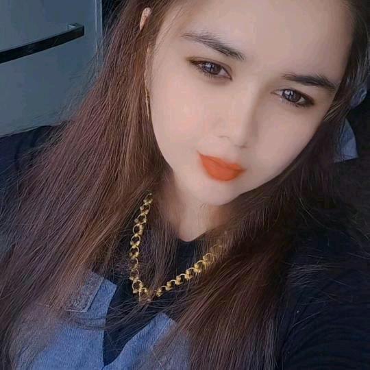 维吾尔族姑娘
