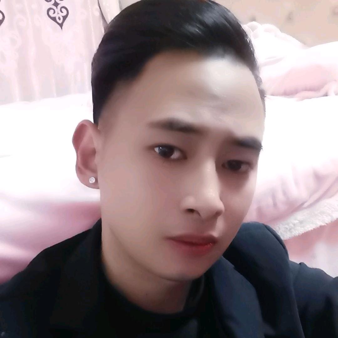 、江   家  二 少，