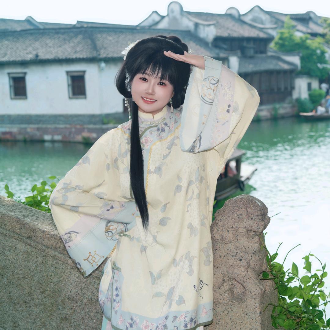 是薇薇吖