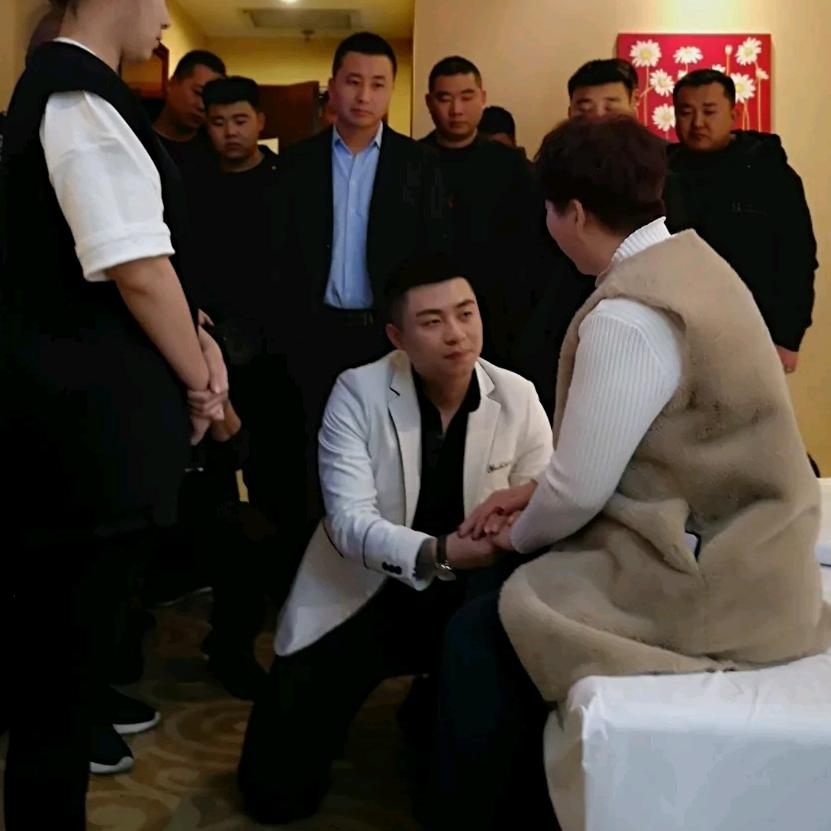 白狼（正经人）
