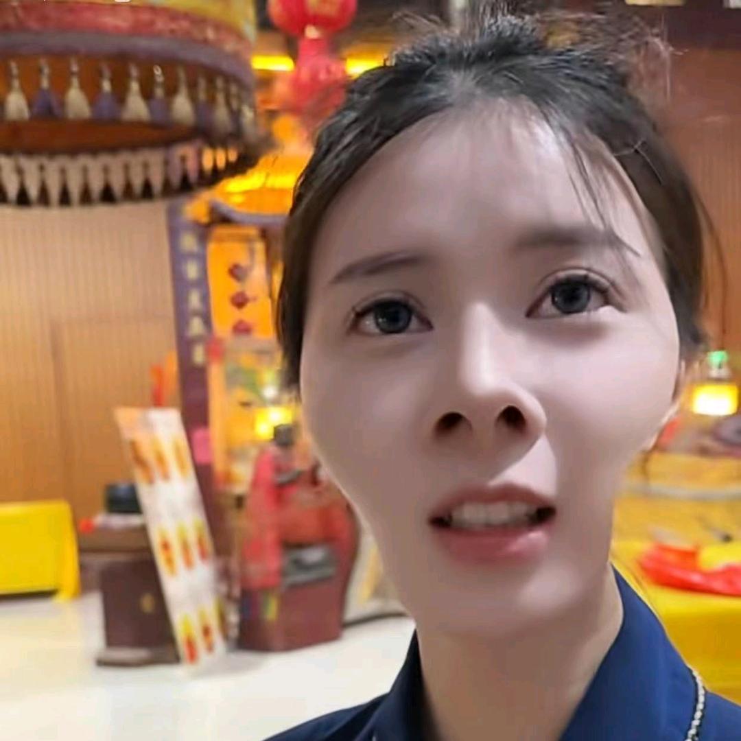 山宸小道士（财神庙）