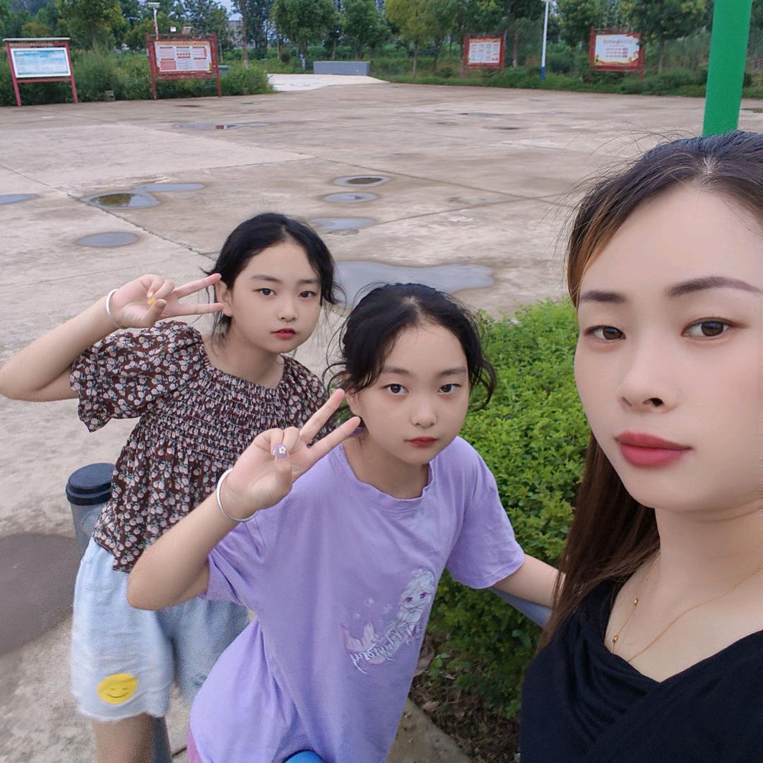宝妈，衣阁女装