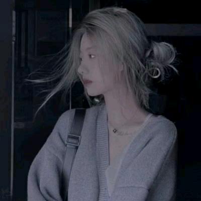 笨蛋小憨