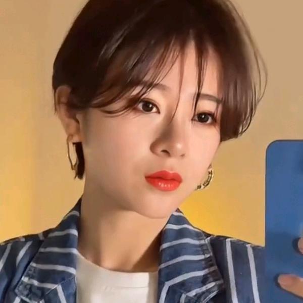Beaautiful叶子❄️