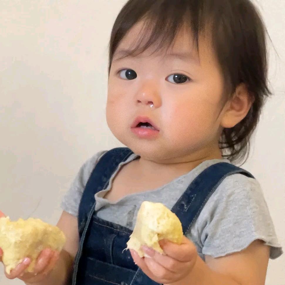 爱吃榴莲(๑´ڡ`๑)