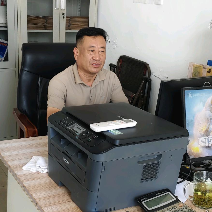 金灼灿
