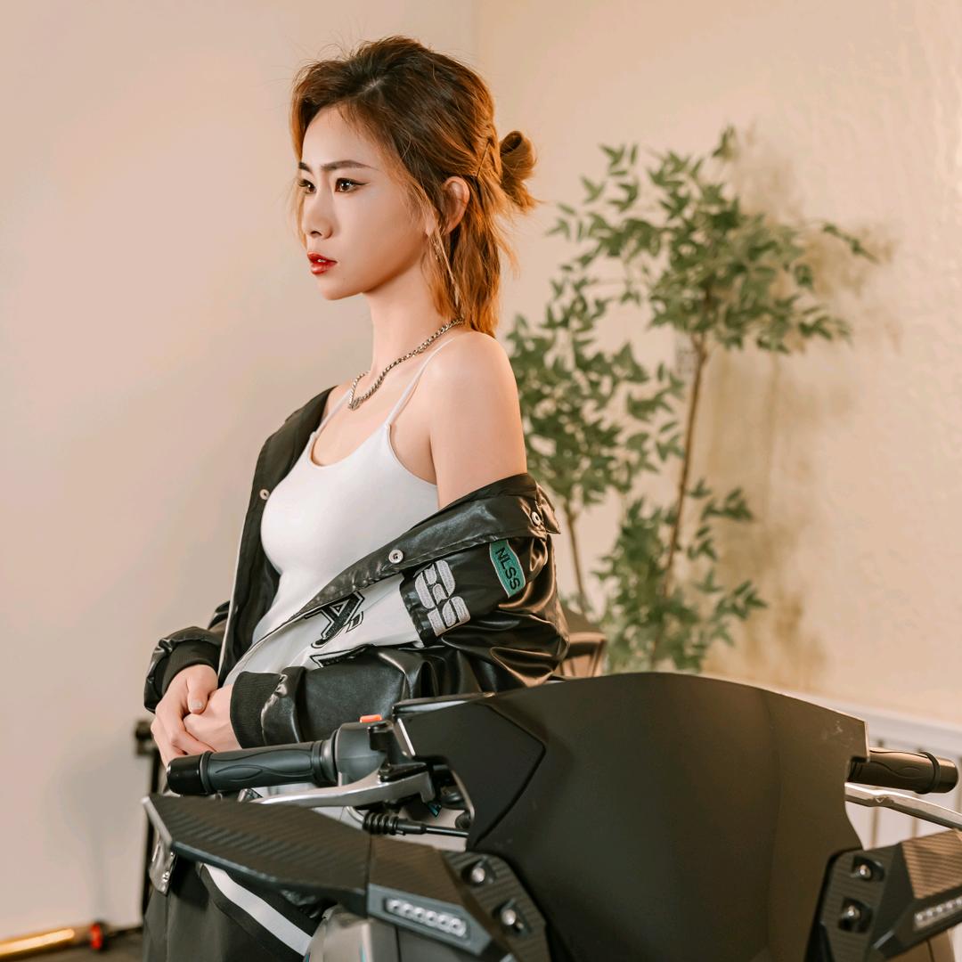 万级重机