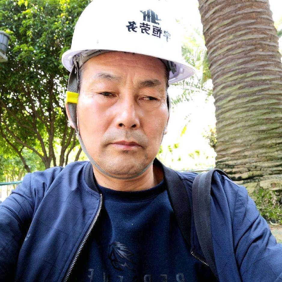 荣德胜（创信五金）工地剔凿打磨