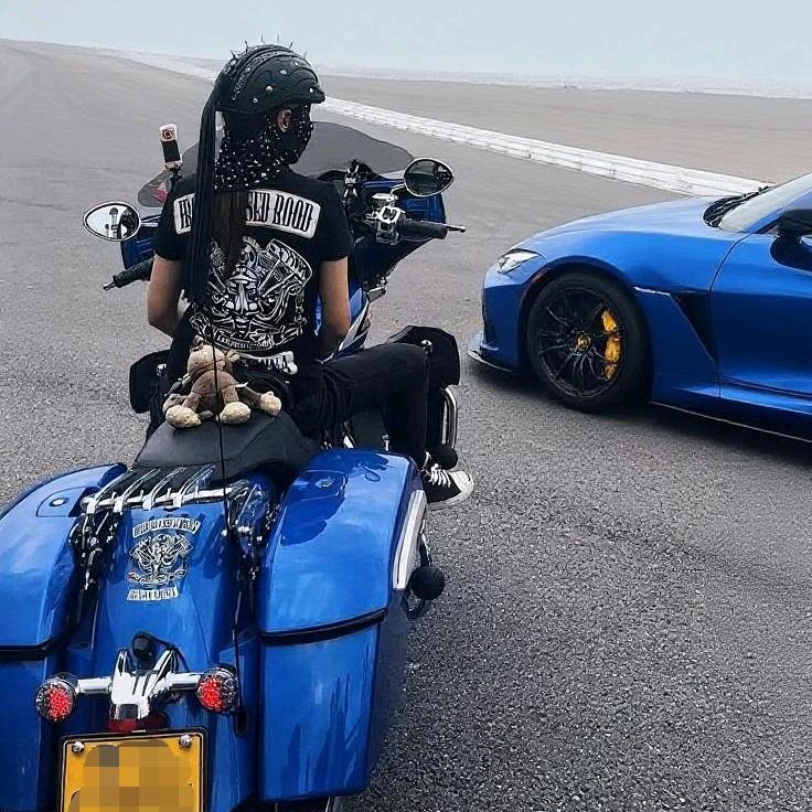 莹莹骑不快🛵