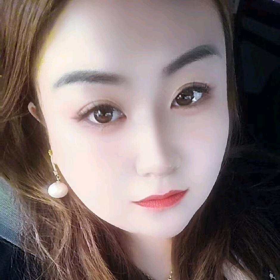 月光下的影子🌈