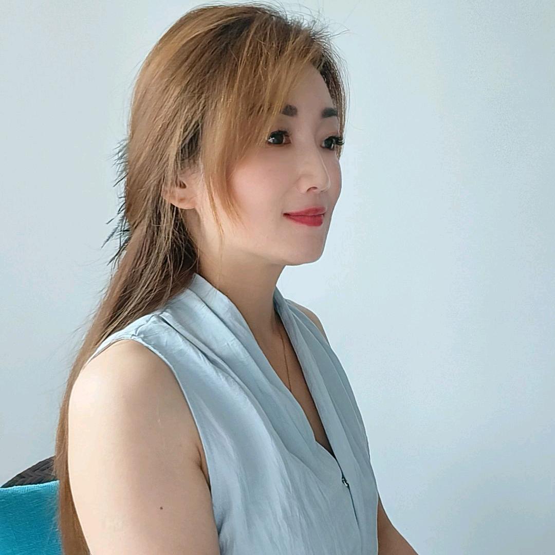 单亲妈妈（彩霞）