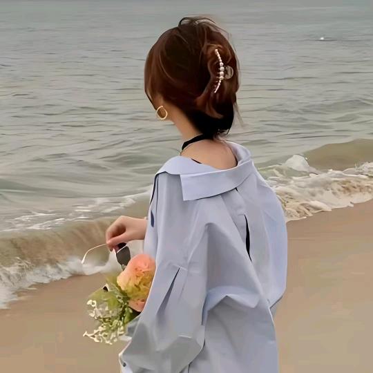 莉莉吖