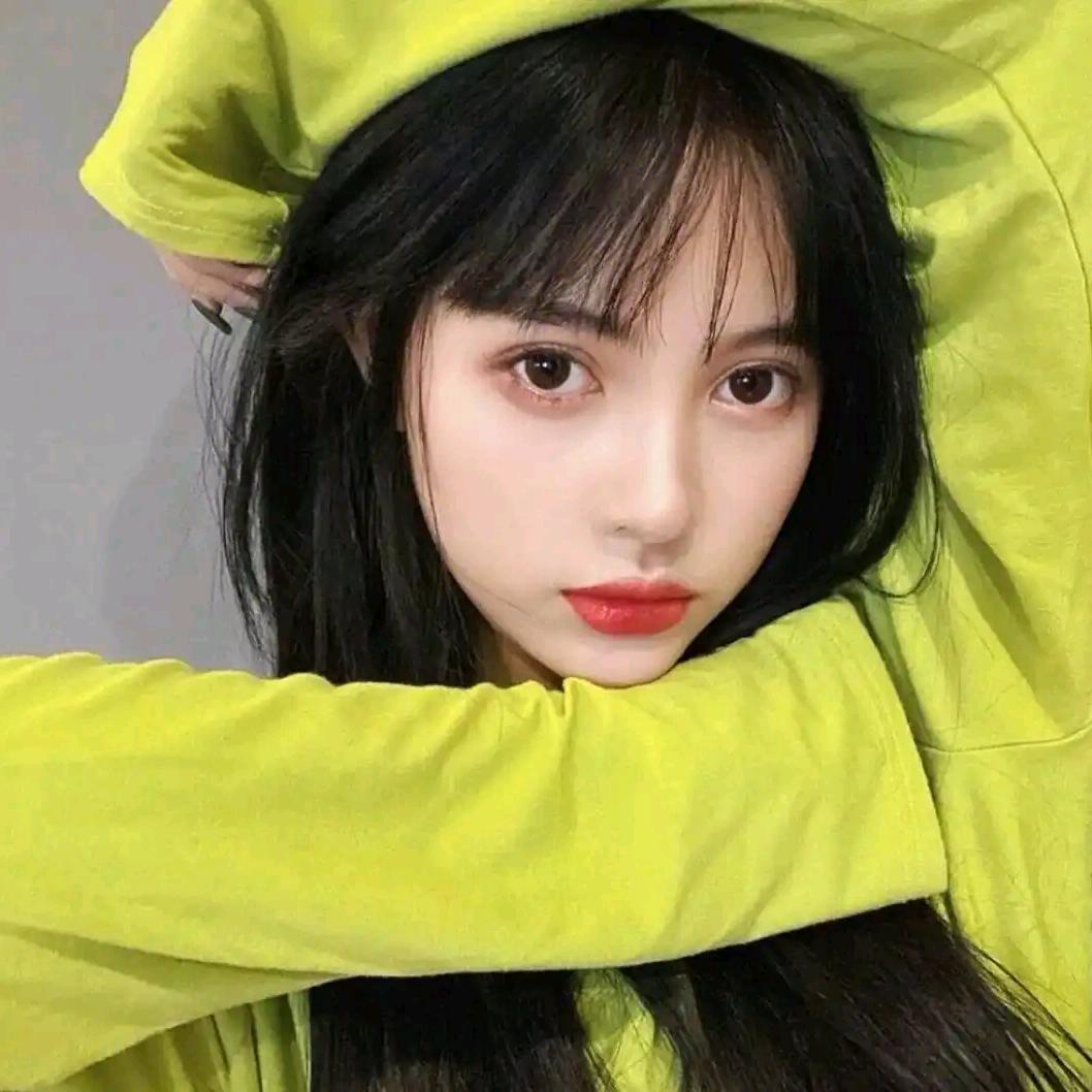 花儿朵朵爱穿搭