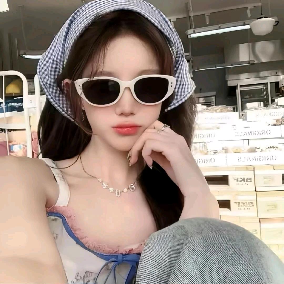 菲尚潮流衣阁