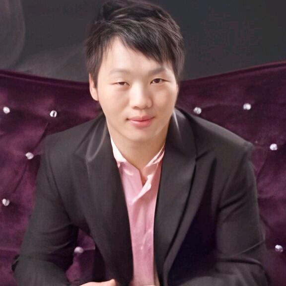 卖水果的夫妻小两口