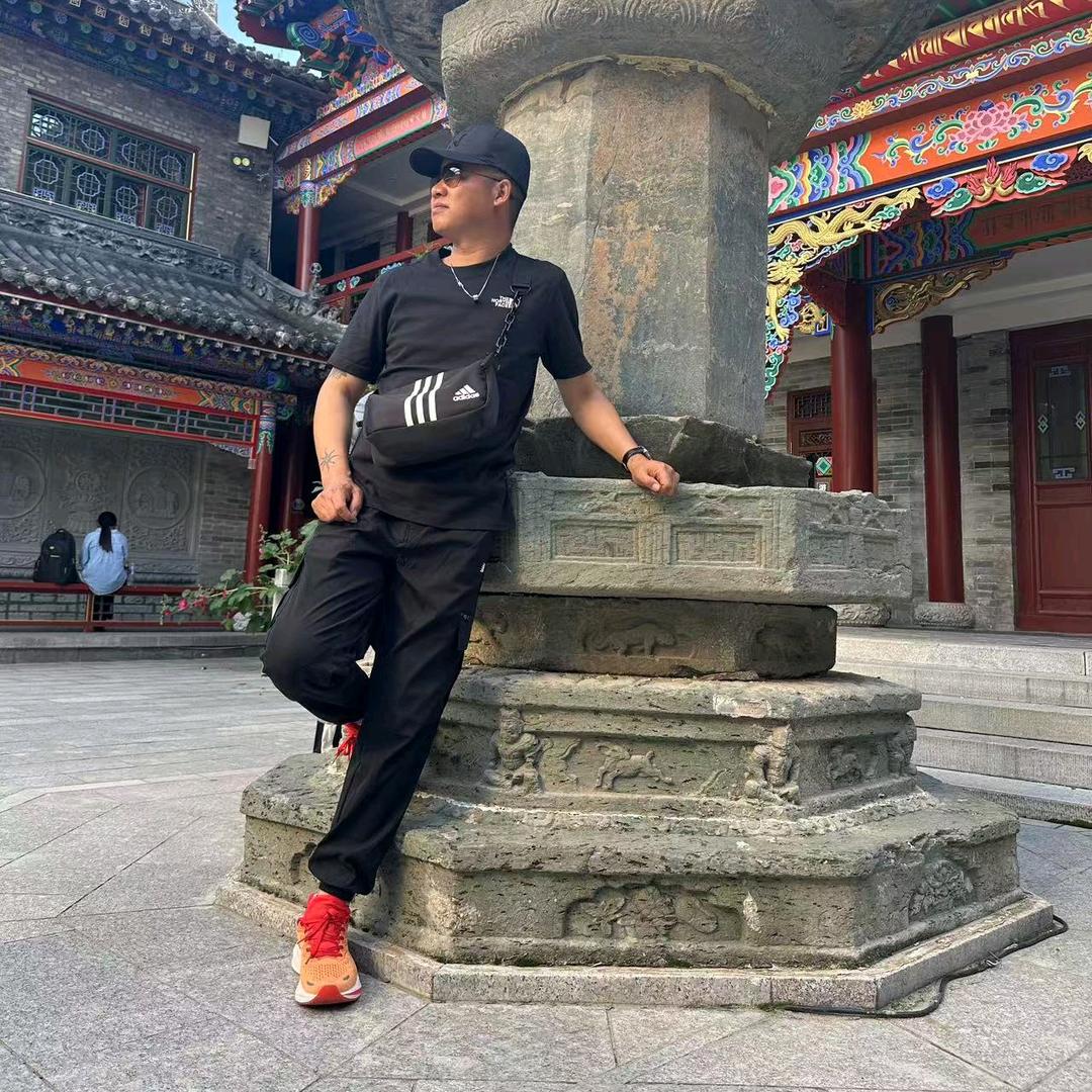 天津大舌头嘚啵车