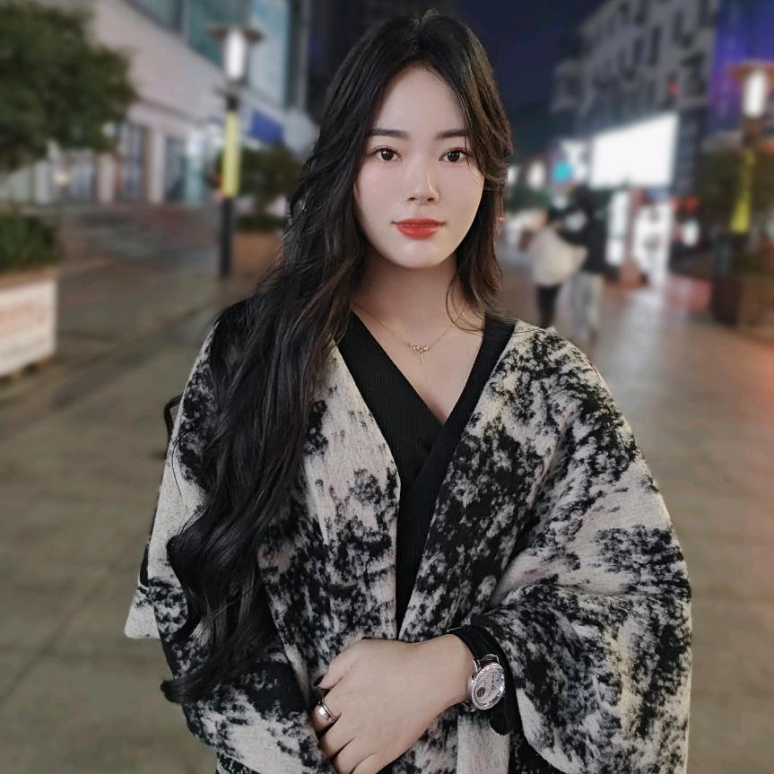 女王格调，丽丽化妆师