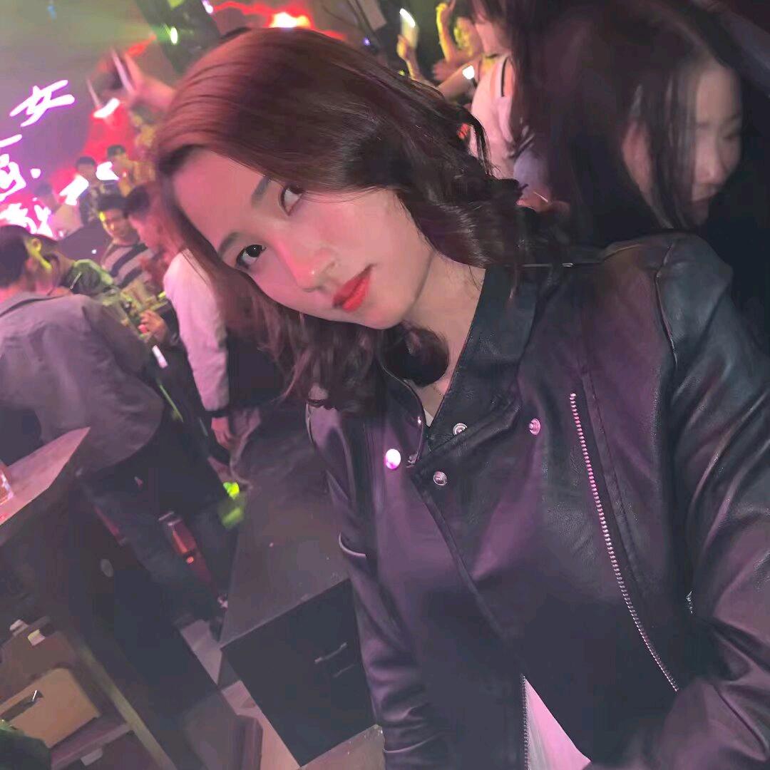 @小芳芳😘爱舞蹈