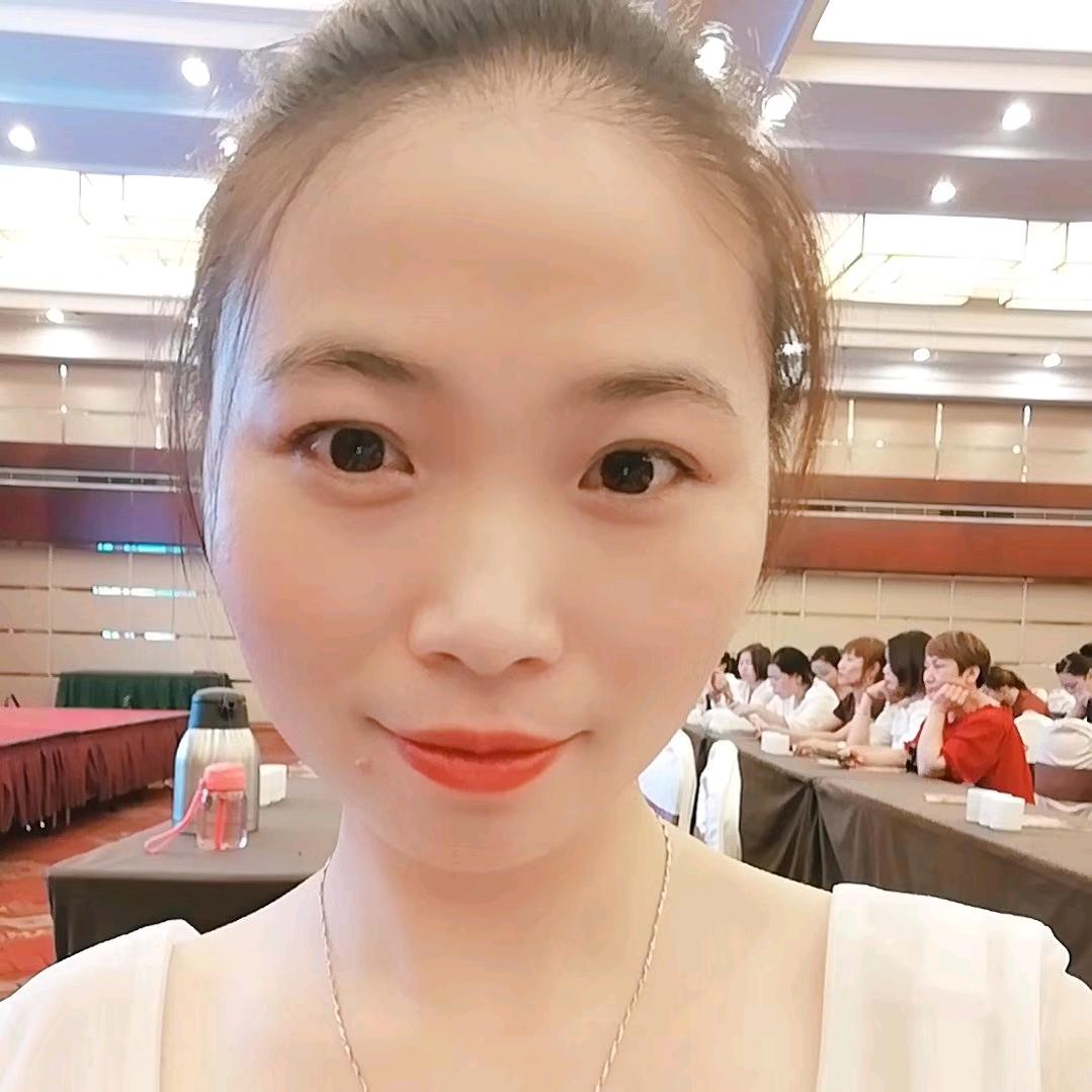 我是朵朵吖