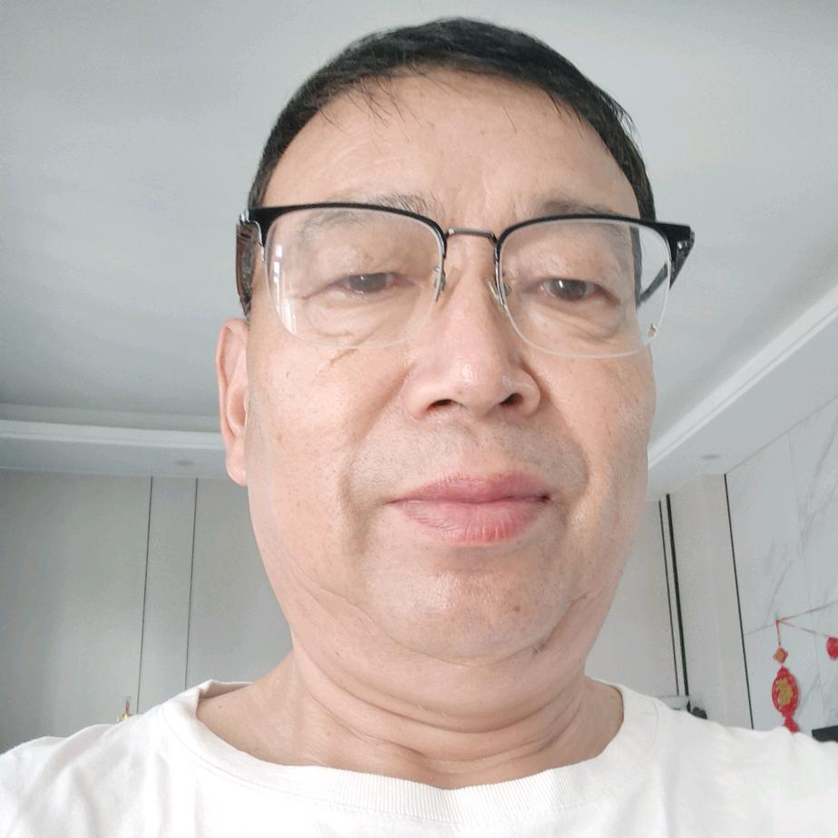 新纬度咨询