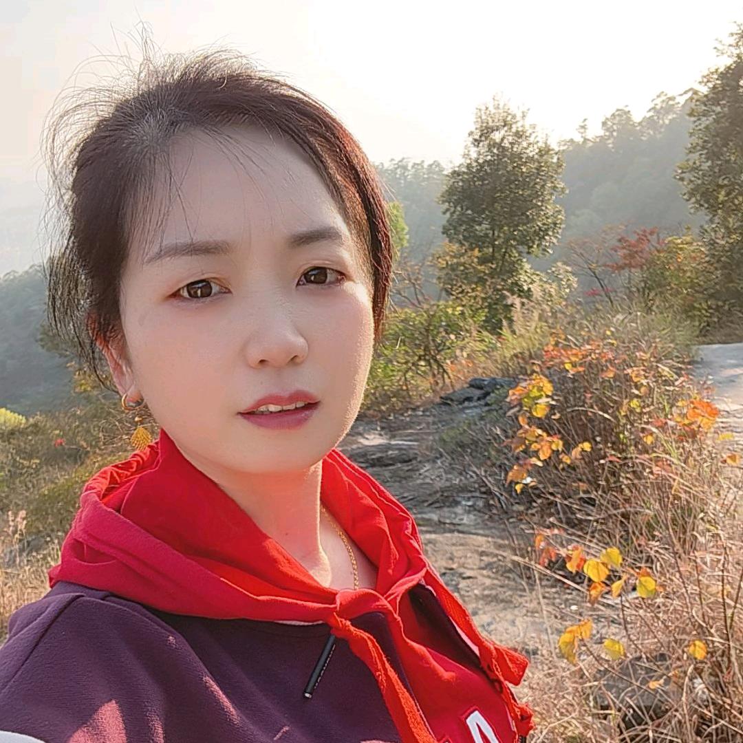 : ঞ🍒兜兜꧔ꦿ᭄有糖