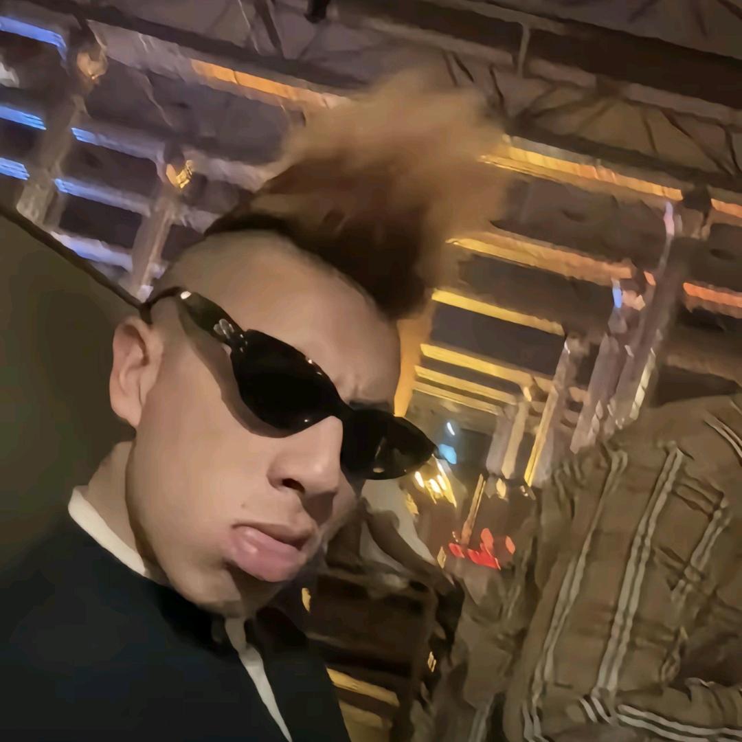俊总