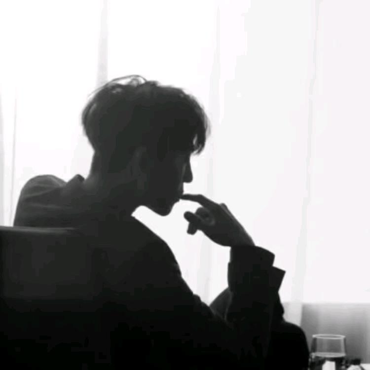 枪☀️ˣ
