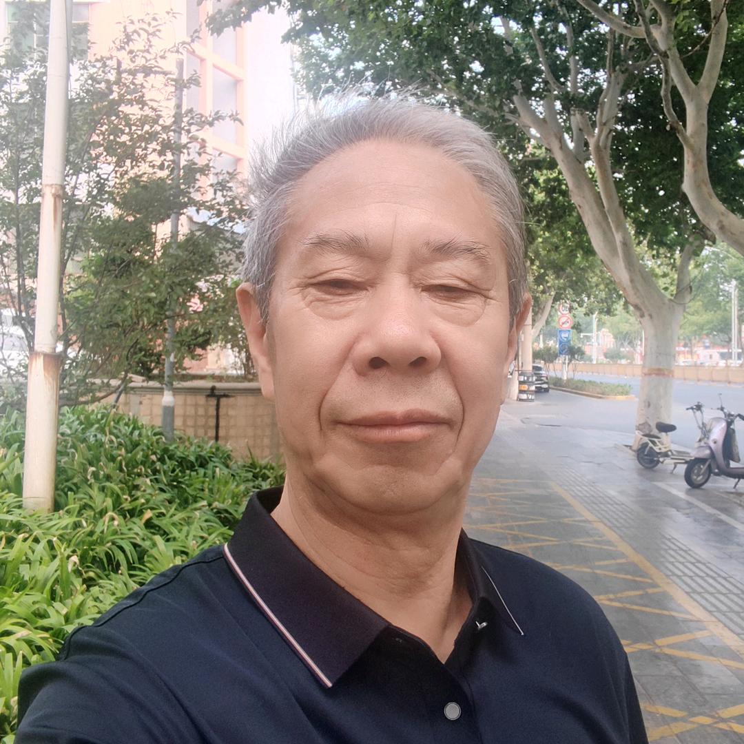 陈坦付.