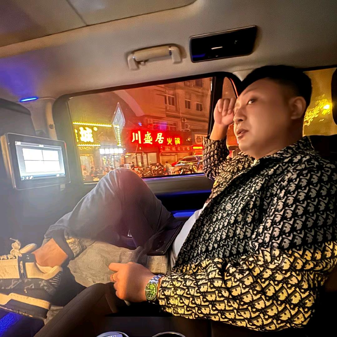 权哥、