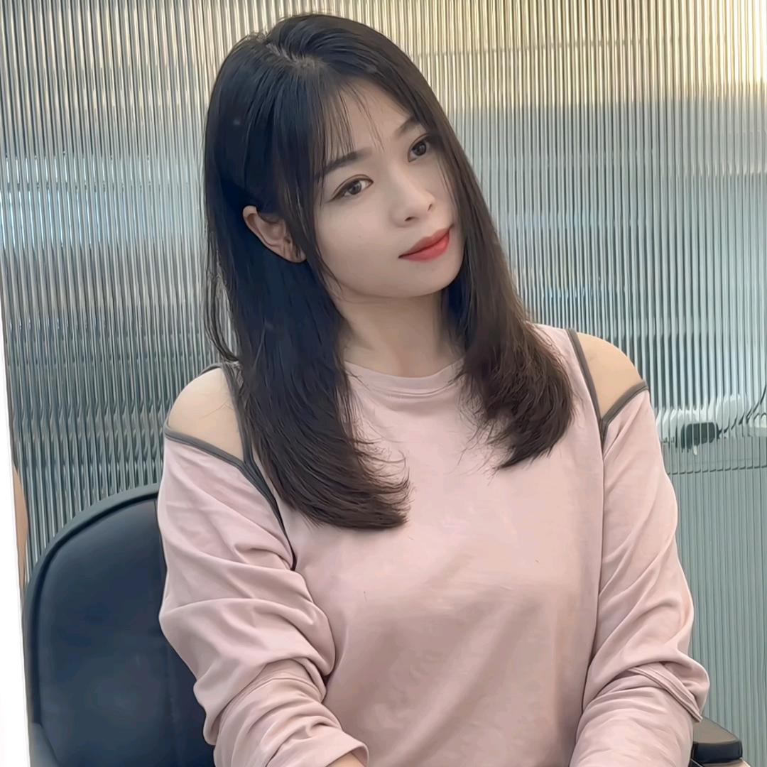 👑杨莎莎