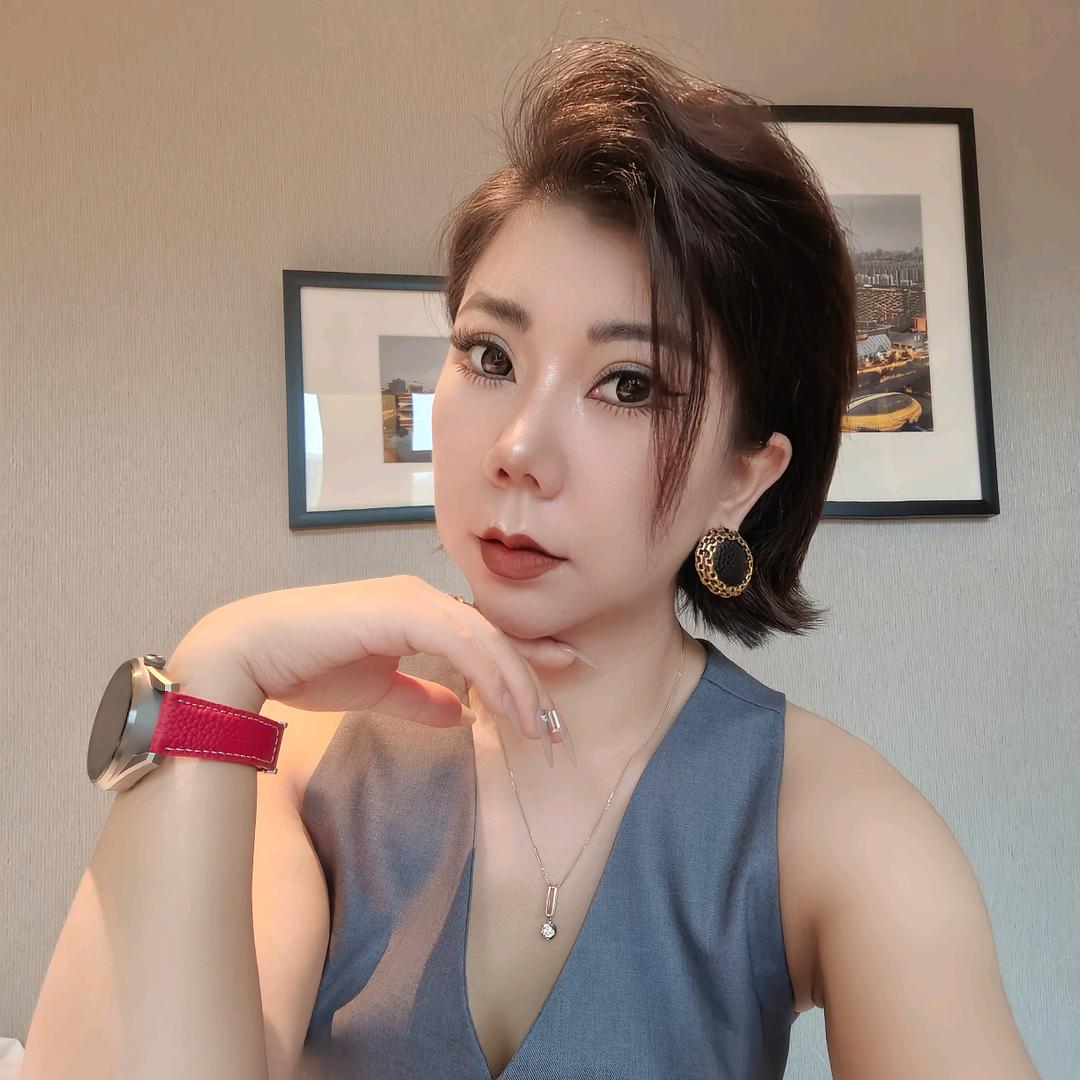 Miss 胡𝓗𝓾 ᥫᩣ