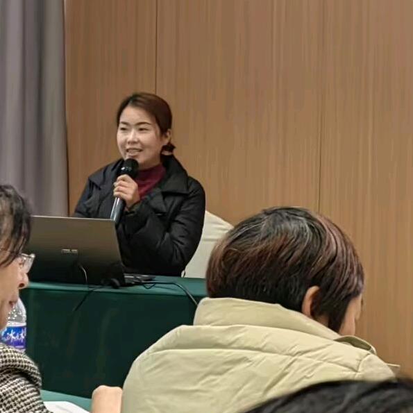 高桥育苗廖园长