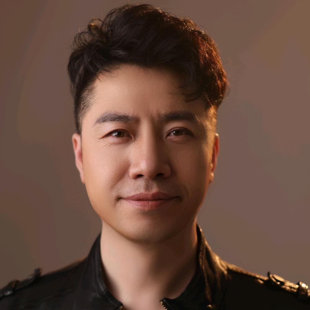 冯一灯（班草冯冬）